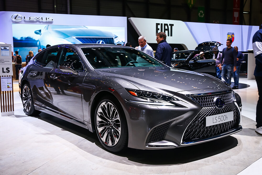 The Pros and Cons of Buying A 2019 Lexus LS